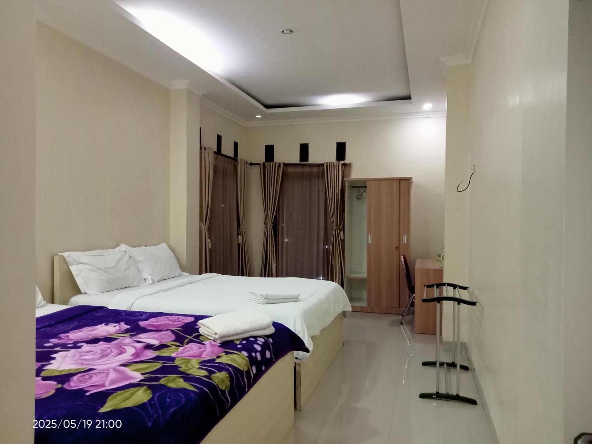 Toraja Lodge Guest House Рантепао Экстерьер фото