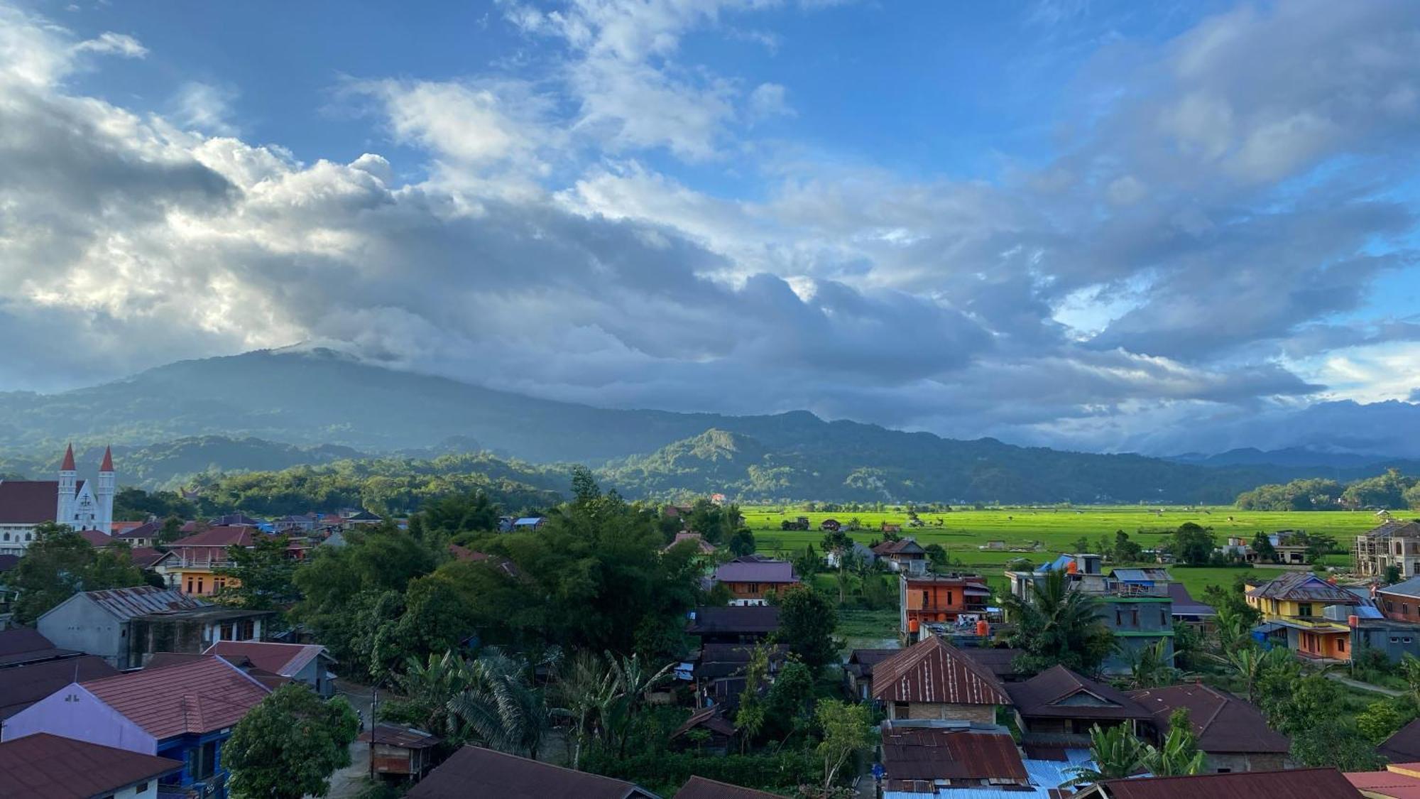 Toraja Lodge Guest House Рантепао Экстерьер фото